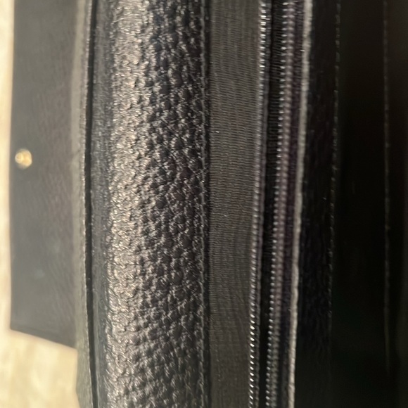 Gucci large horse-bit black pebble leather wallet. - Picture 6 of 10